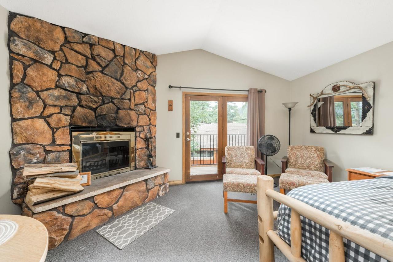 4 Seasons Inn On Fall River Estes Park Eksteriør billede